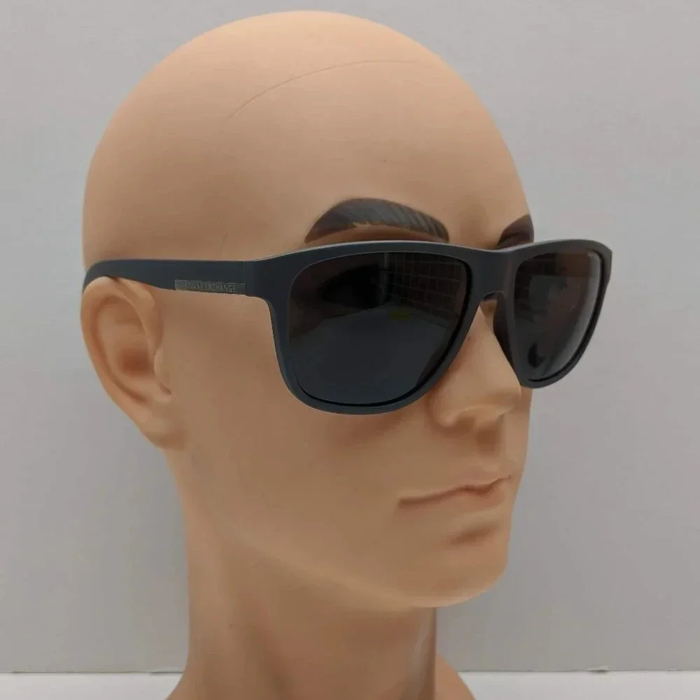 Armani Exchange 10 excellent